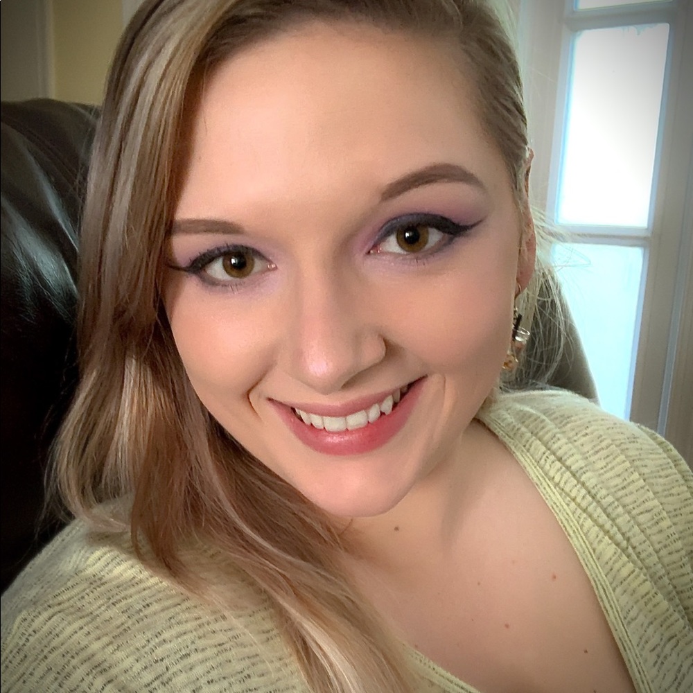 Meet your Posher, Kassie